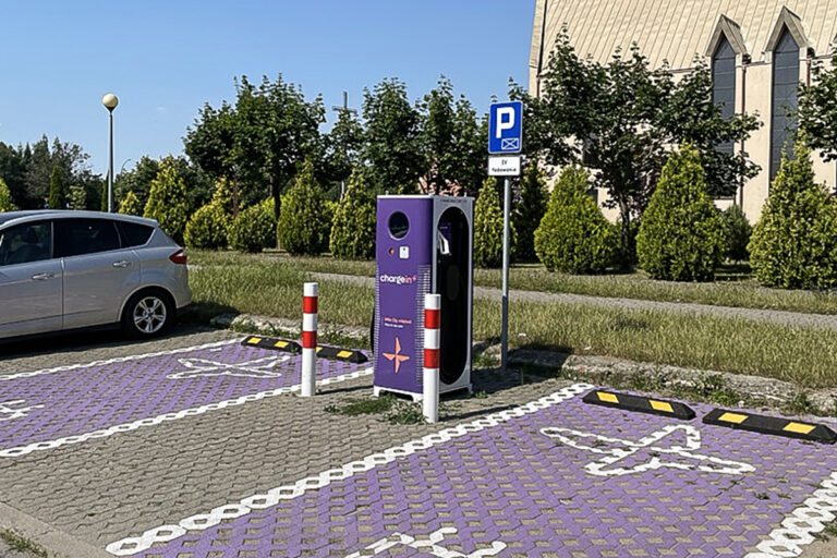ChargeIn-Konin-02