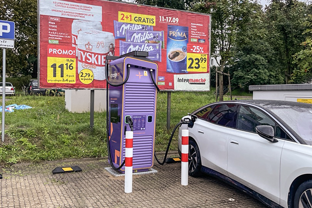 Read more about the article Stacja DC 100 kW w Szczecinie