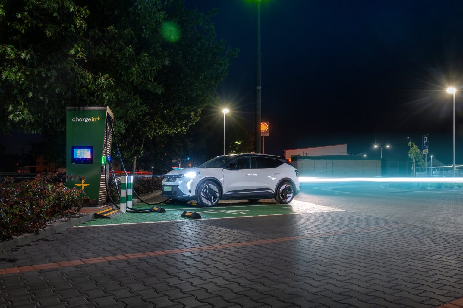 Korzystaj z promocji na stacjach ładowania DC ChargeIn.